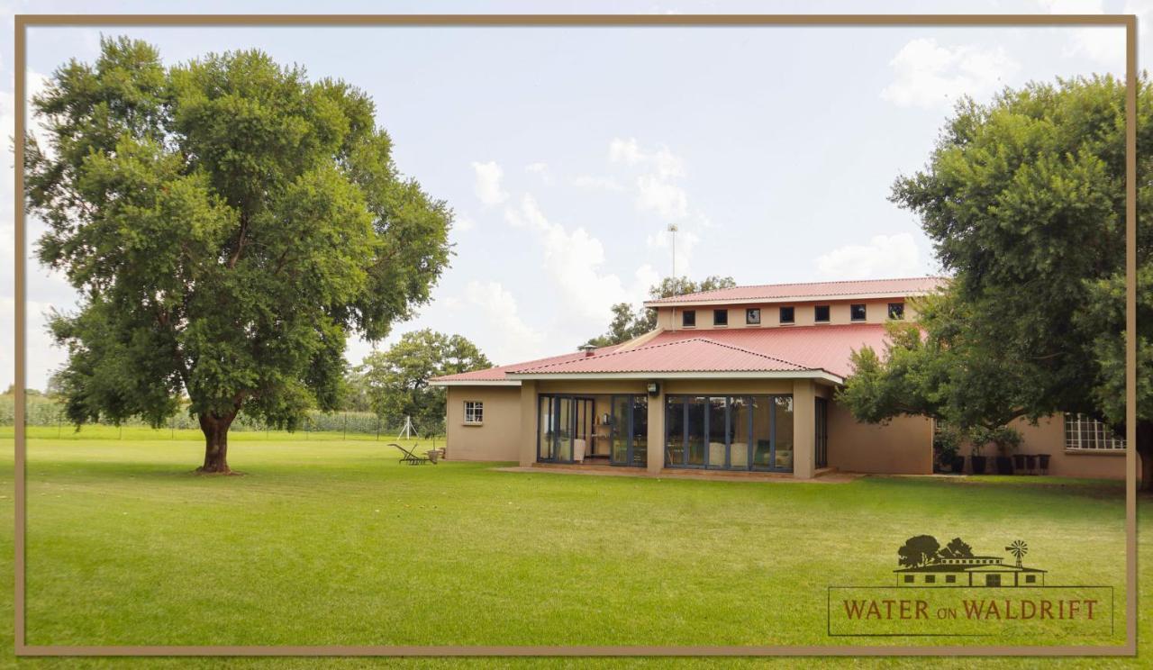 Water On Waldrift Guesthouse Vereeniging Kültér fotó